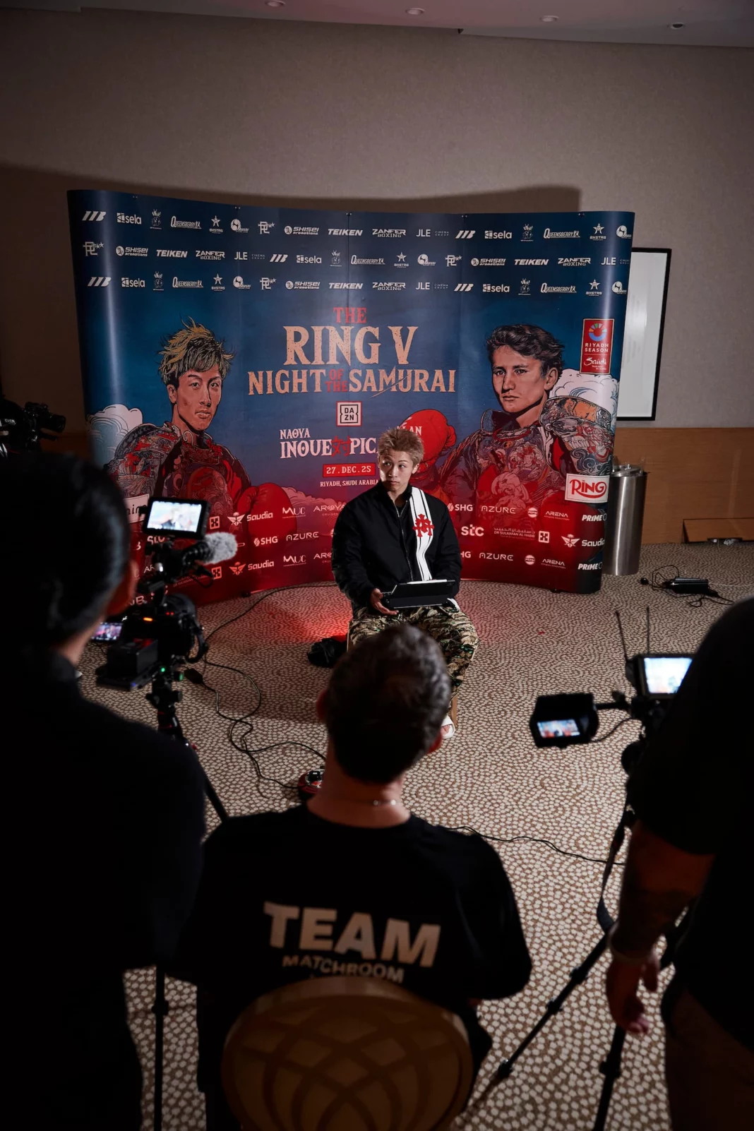 naoya-inoue-media-day-cameras-1068x1602.jpg_��ͼ��.jpg