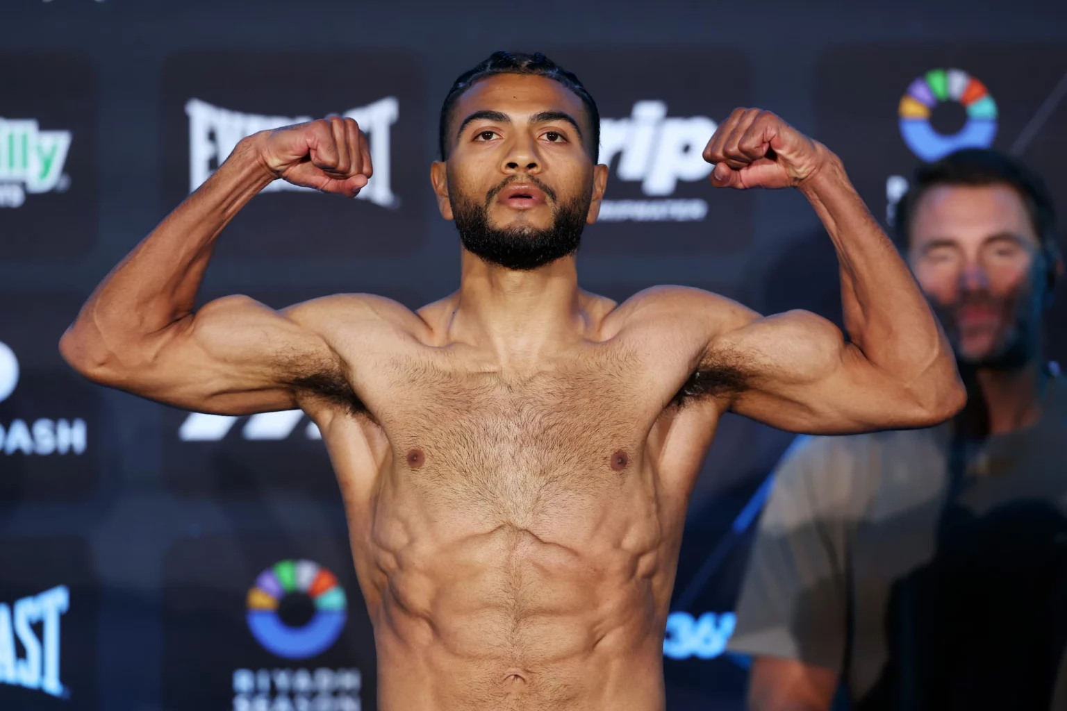 raymond-muratalla-weigh-in-1536x1024.jpg_��ͼ��.jpg
