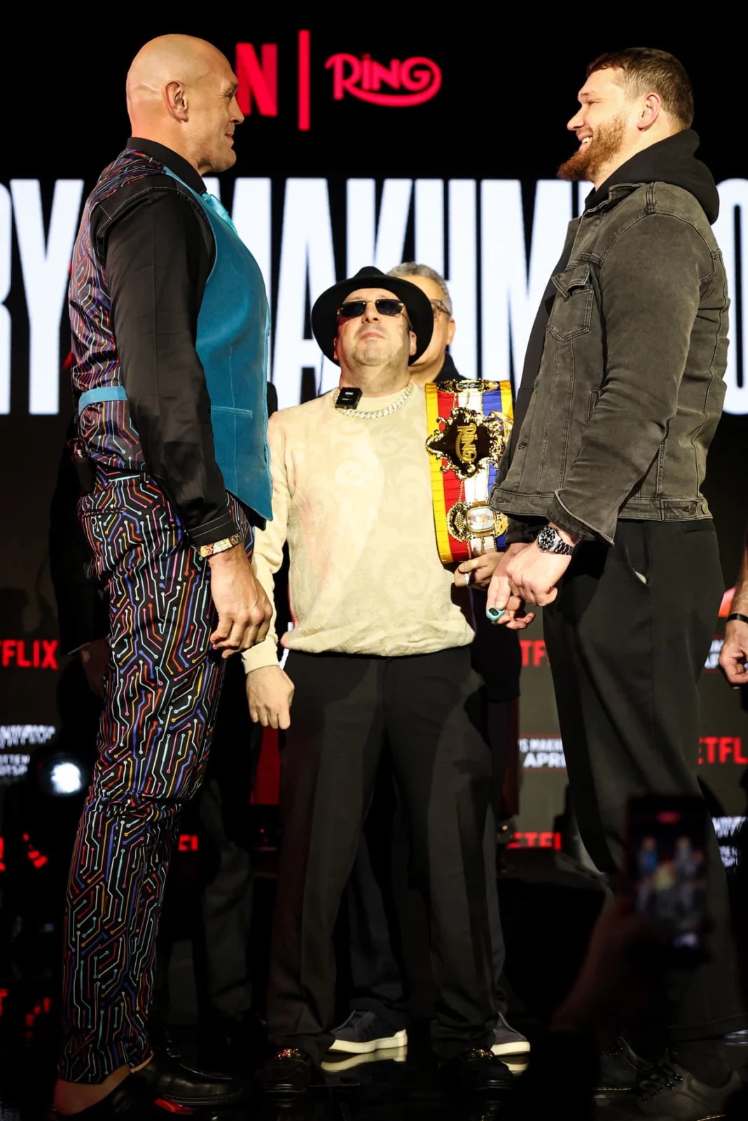 tyson-fury-vs-arslanbek-makhmudov-faceoff-press-conference-1068x1601.jpg_��ͼ��.jpg