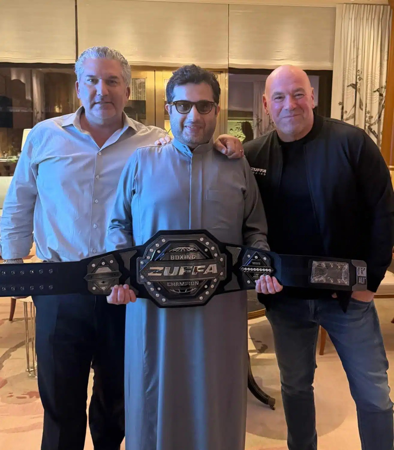 zuffa-boxing-belt-turki-dana-white-nick-khan.jpeg_��ͼ��.jpg