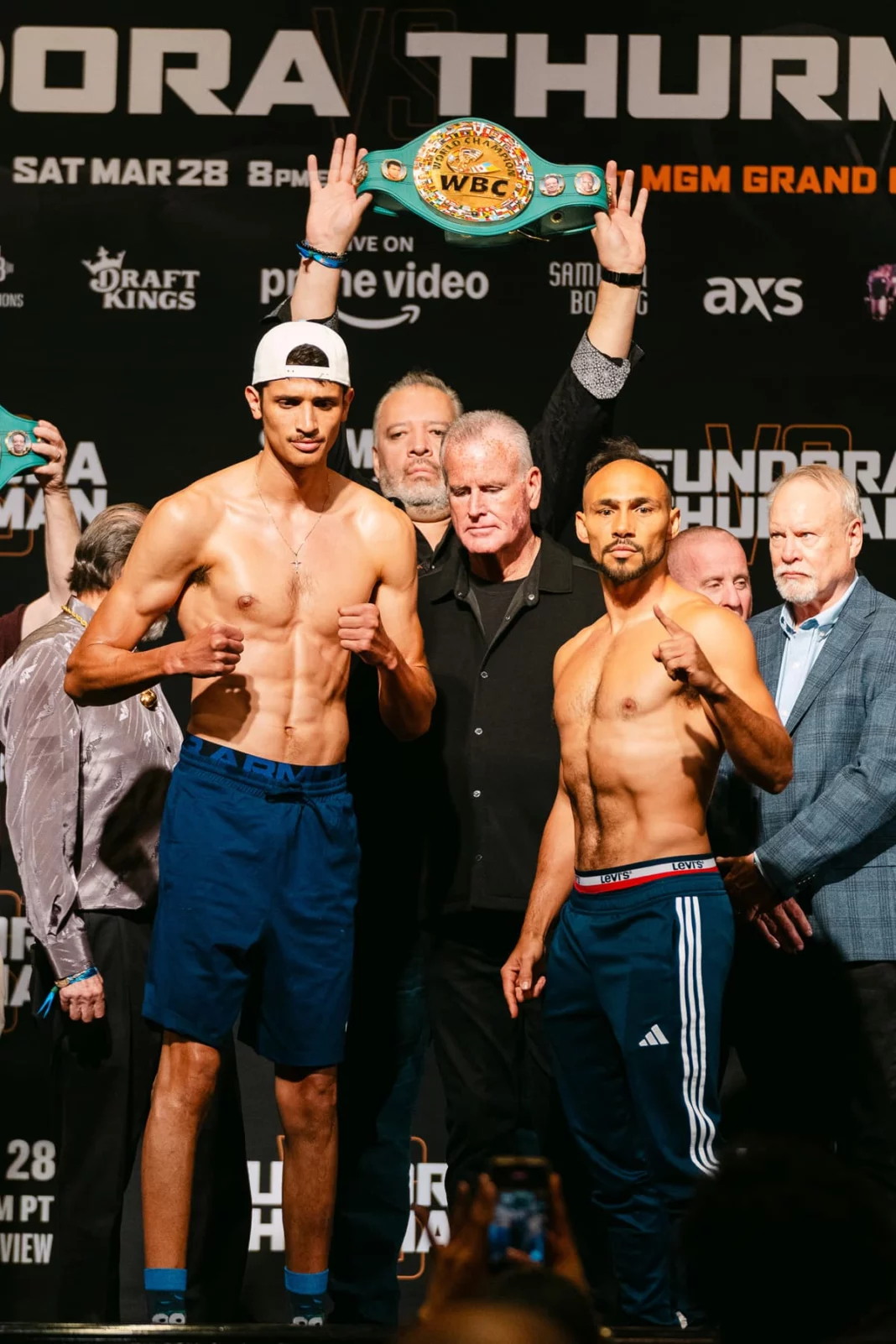 sebastian-fundora-vs-keith-thurman-weigh-in-pose-1068x1602.jpg_��ͼ��.jpg