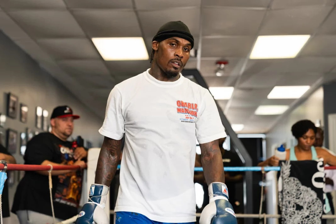 jermall-charlo-boxing-gloves-in-ring-1068x712.jpg_��ͼ��.jpg