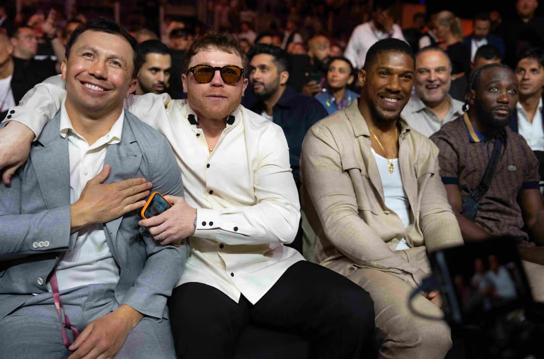 C1-05-22-26-USYK-vs-Rico-Fight-2457_��ͼ��.jpg