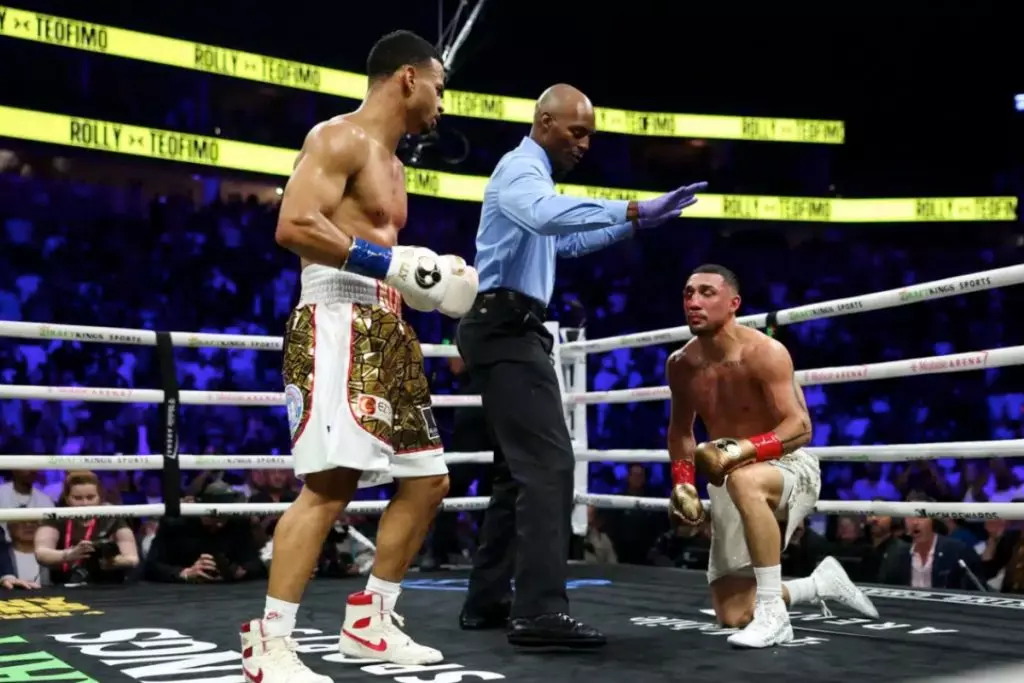 Rolly-Romero-thinks-there-is-a-double-standard-after-dropping-a-decision-to-Teof.jpg