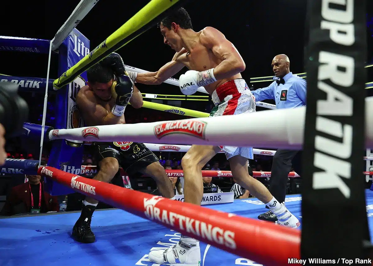 Rafael-Espinoza-vs-Edward-Vazquez_action14-1.jpg_��ͼ��.jpg