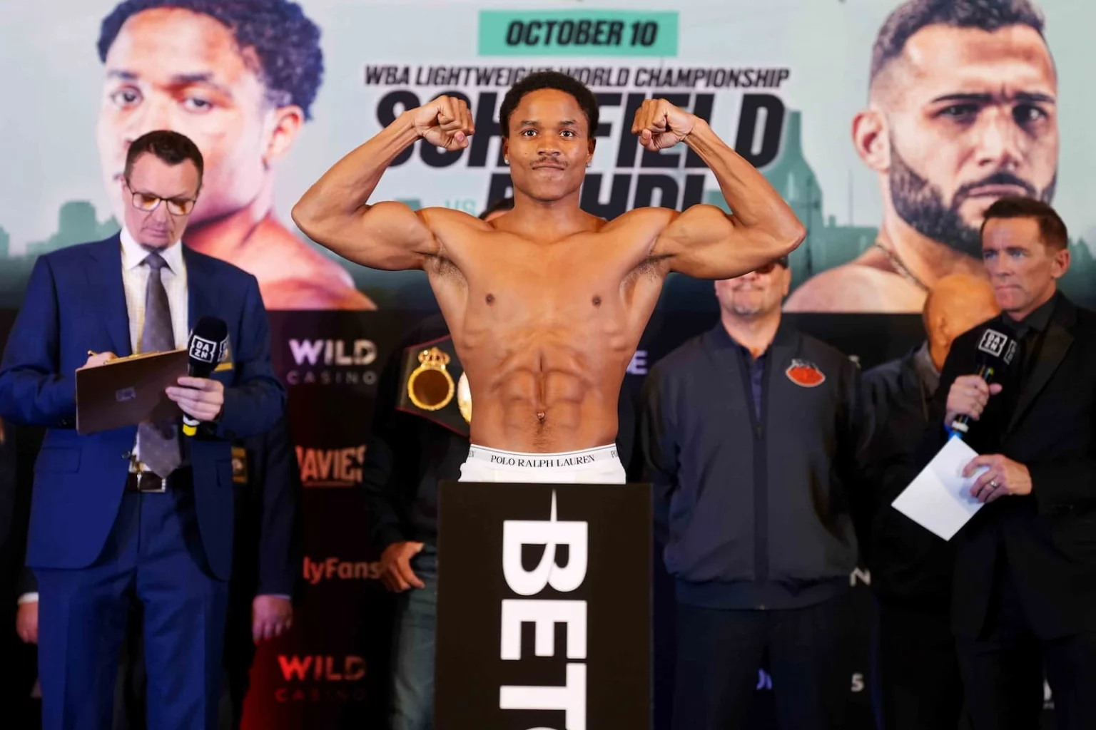 floyd-schofield-weigh-in-1536x1024.jpg_��ͼ��.jpg