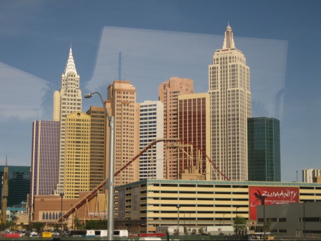 ��˹ά��˹�ľƵꡣ�ɿ�������ɽ������¥���ڿն���