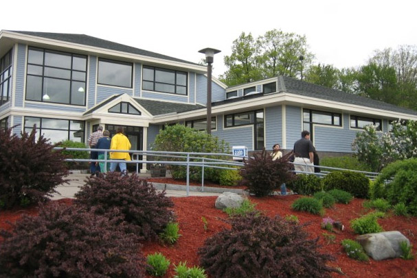 ���ٹ�·�Ե���վҲ�л�����Ӱ