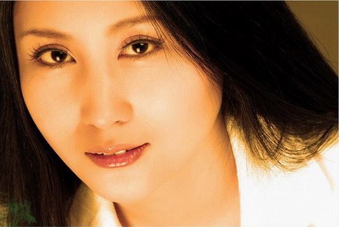 ����Ů��